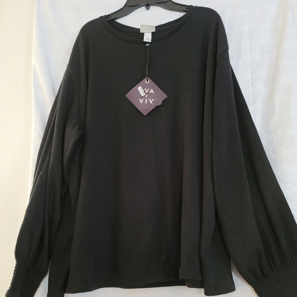 Top - Picture 3 of 5